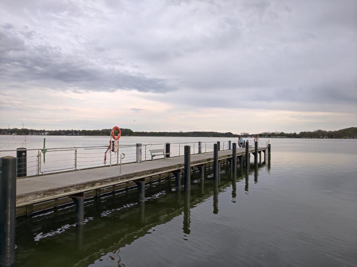 Ostsee Hausboot Schleswig Ostseeblick 1 ภายนอก รูปภาพ