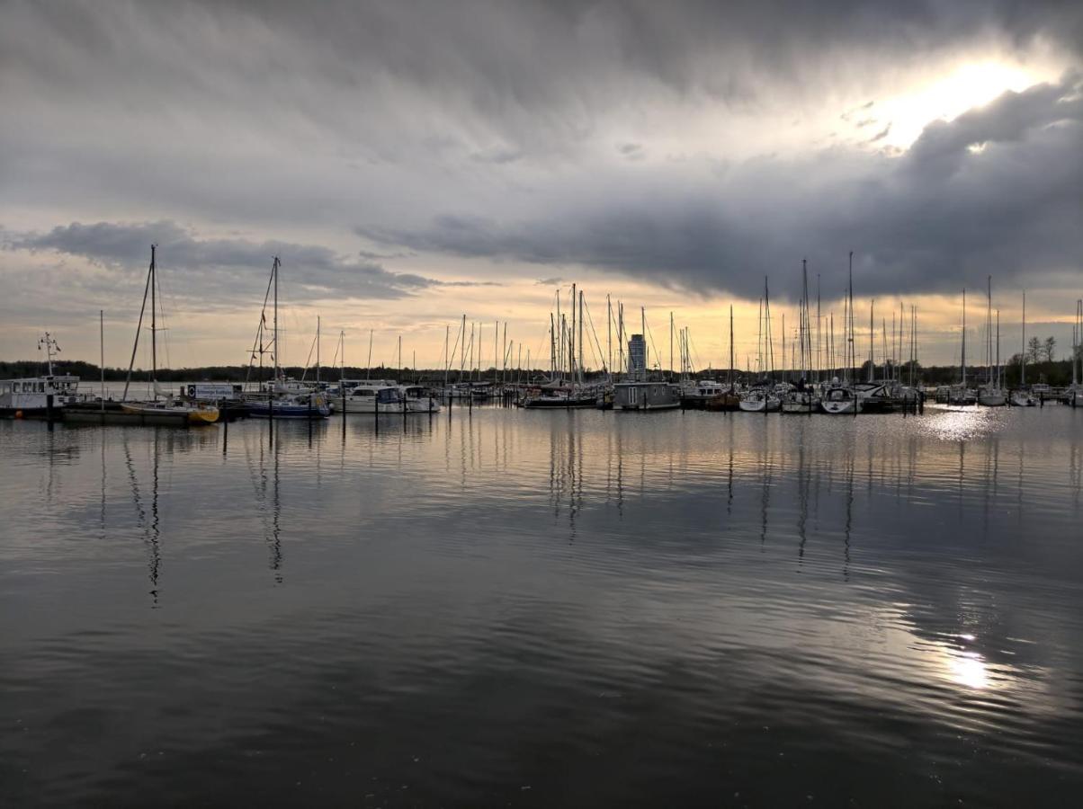 Ostsee Hausboot Schleswig Ostseeblick 1 ภายนอก รูปภาพ