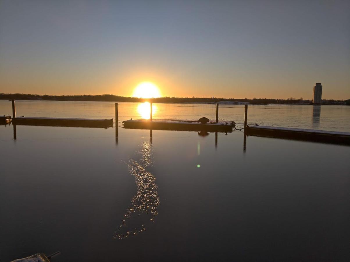 Ostsee Hausboot Schleswig Ostseeblick 1 ภายนอก รูปภาพ