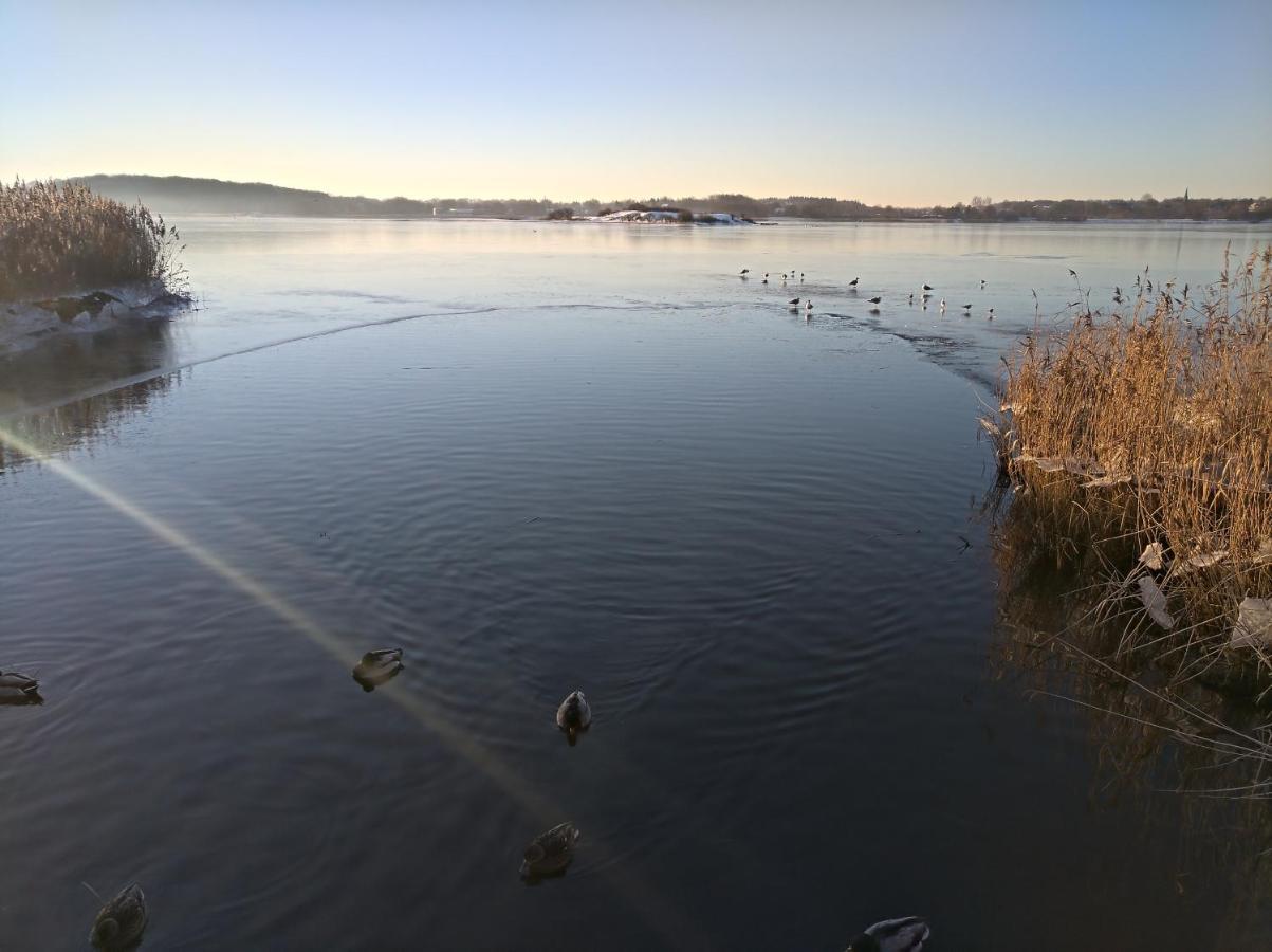 Ostsee Hausboot Schleswig Ostseeblick 1 ภายนอก รูปภาพ
