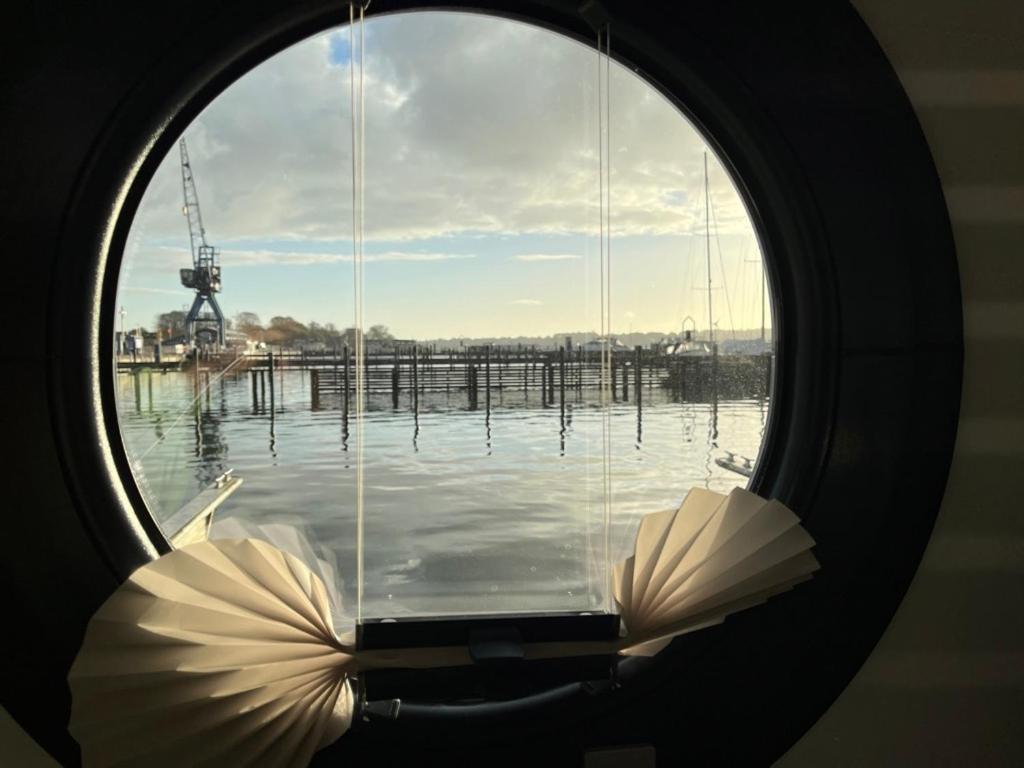 Ostsee Hausboot Schleswig Ostseeblick 1 ภายนอก รูปภาพ